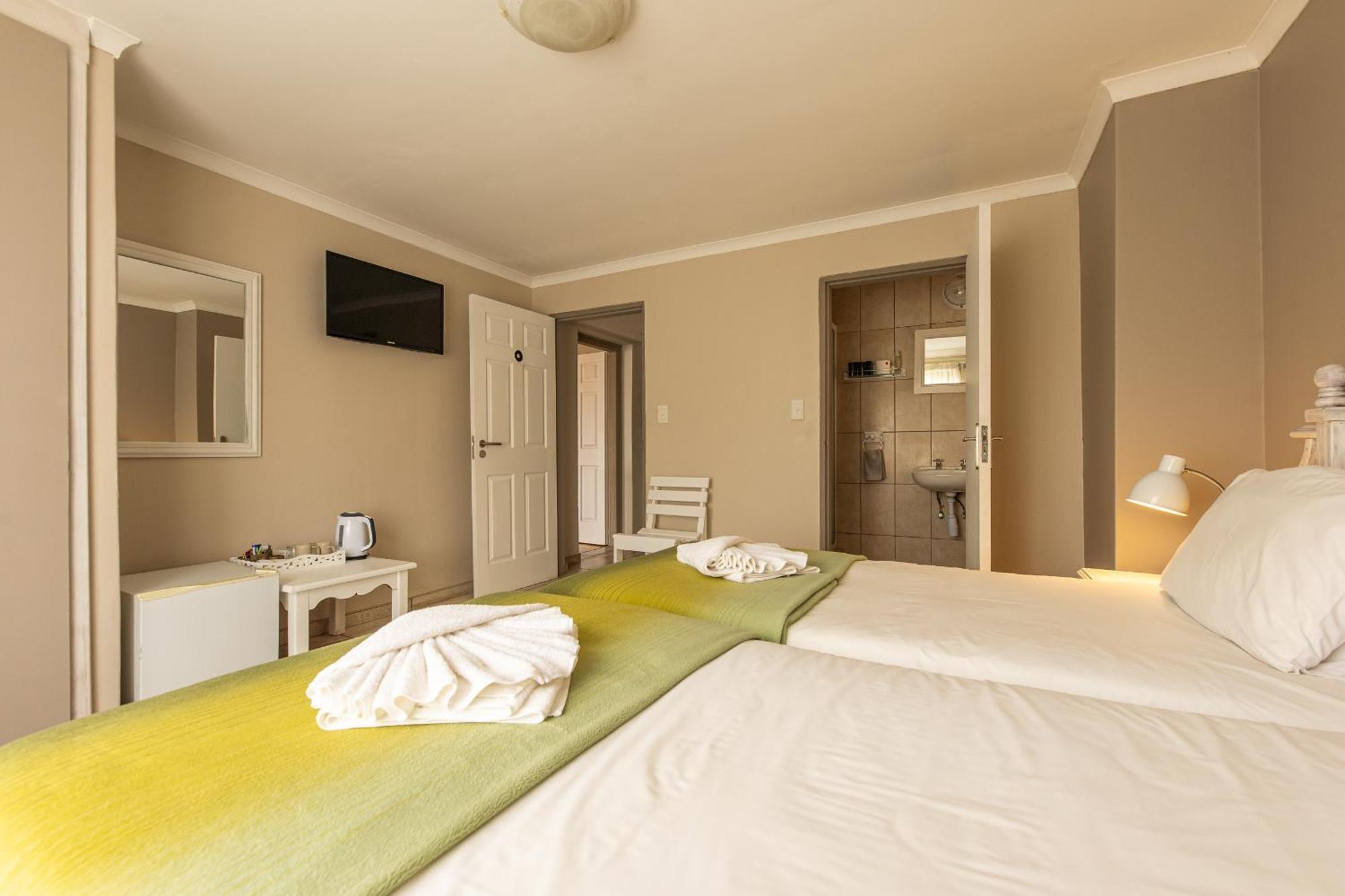 Guesthouse Fischreiher B&B Swakopmund Exteriör bild